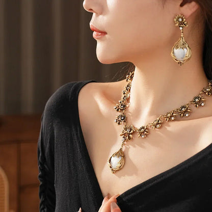 Matilda Vintage Set