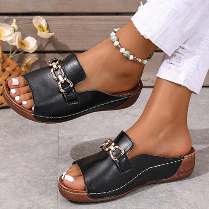 Madelyn Slide Sandals