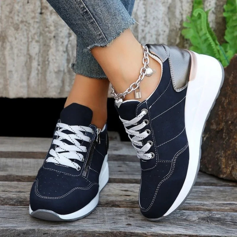 Bella Sneakers