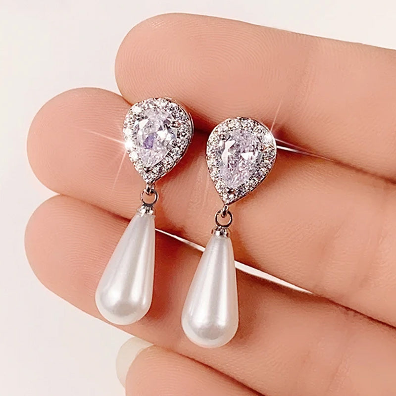 Chloe Teardrop Earrings