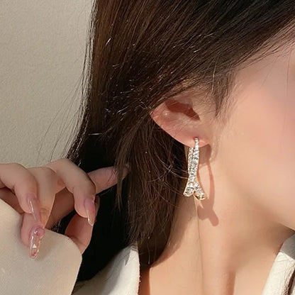 Chloe Hart Hoop Earrings