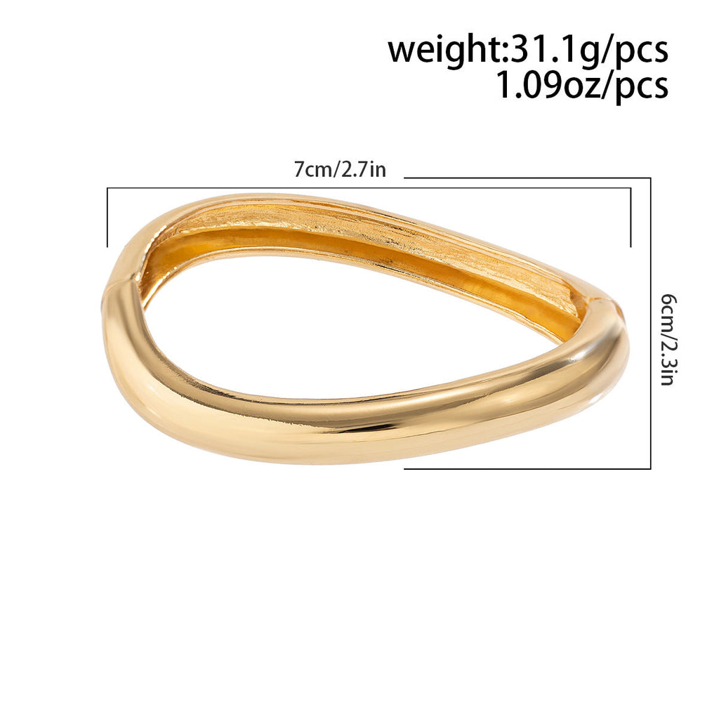 Cecilia Bangles