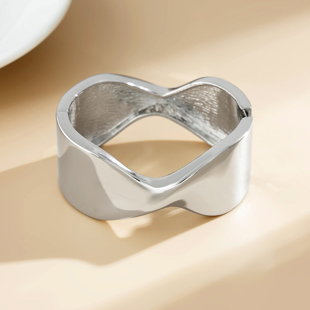 Cecilia Bangles