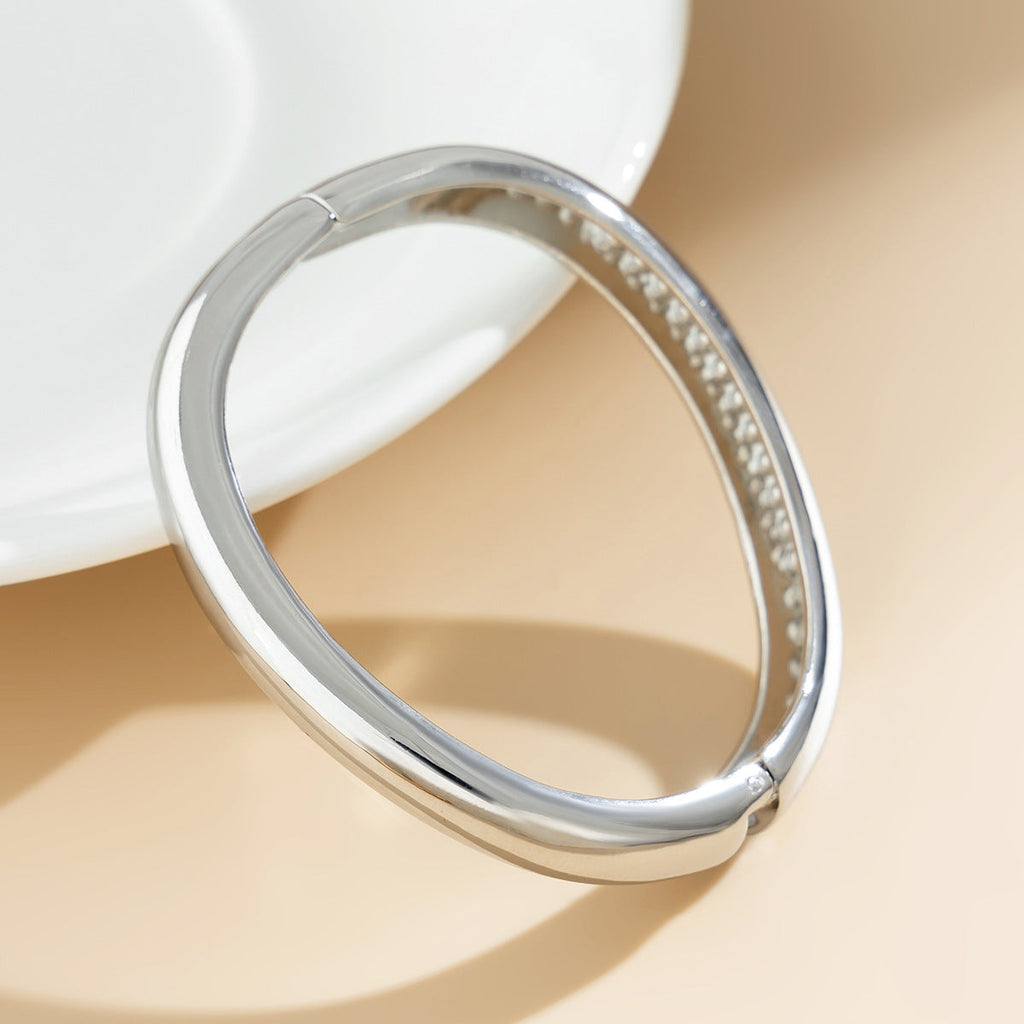 Cecilia Bangles